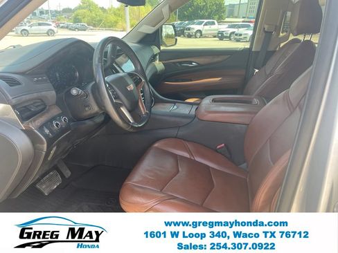 Used 2019 Cadillac Escalade ESV Premium Luxury AWD/4WD image 13