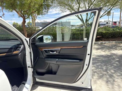 Used 2021 Honda CR-V Touring image 16