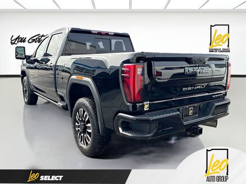 Used 2024 GMC Sierra 2500 Denali Ultimate AWD/4WD image 7
