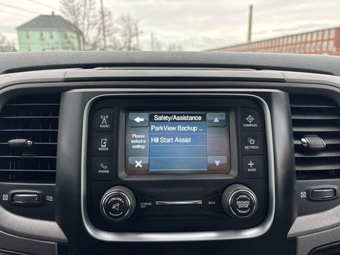 Used 2018 RAM 1500 Express w/ Express Value Package image 26