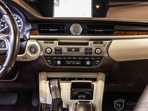 Used 2017 Lexus ES 350 w/ Luxury Package image 40