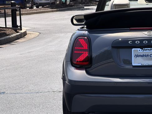 Used 2026 MINI Cooper S FWD image 18