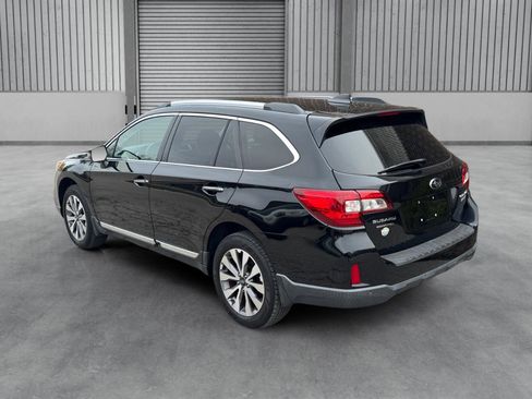 Used 2017 Subaru Outback 2.5i Touring w/ Popular Package #5A image 32