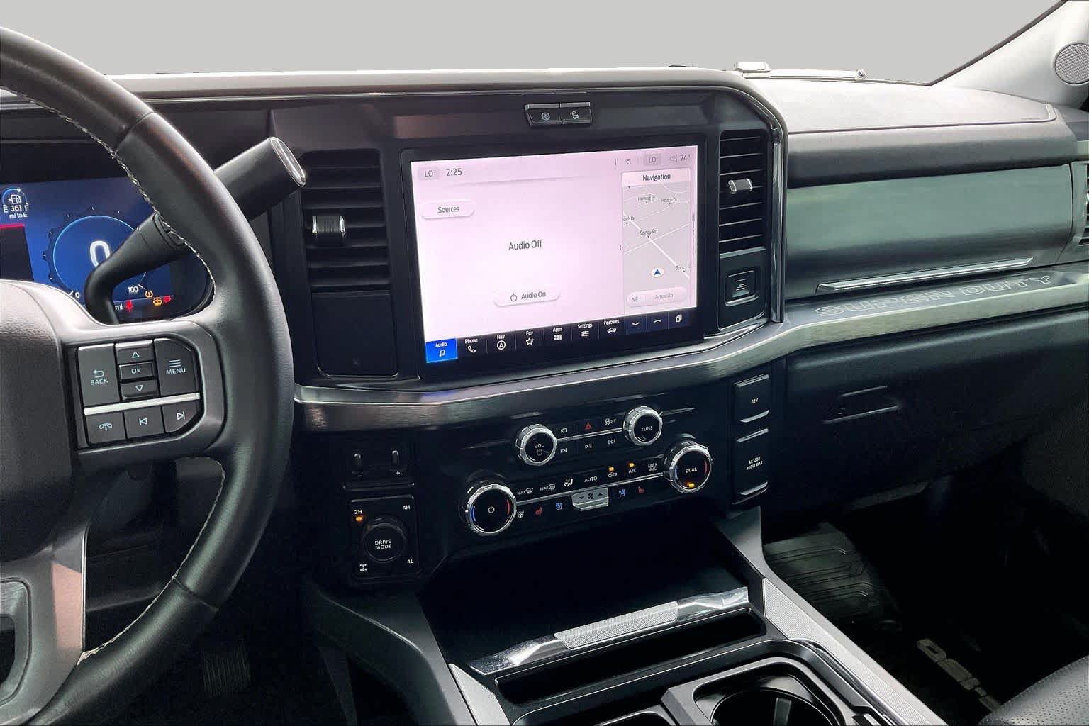 Used 2025 Ford F250 Lariat w/ FX4 Off-Road Package AWD/4WD image 7