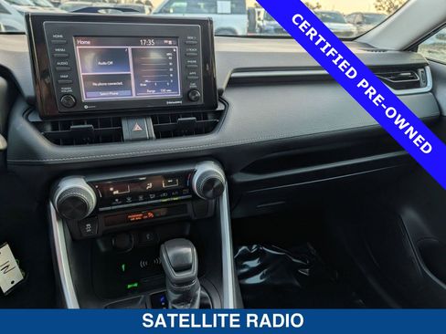 Used 2021 Toyota RAV4 LE image 27