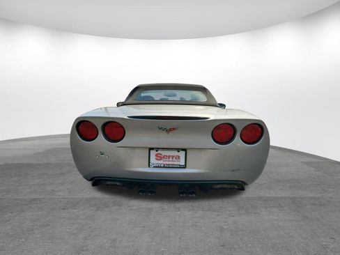 Used 2005 Chevrolet Corvette Convertible w/ Preferred Equipment Group image 19