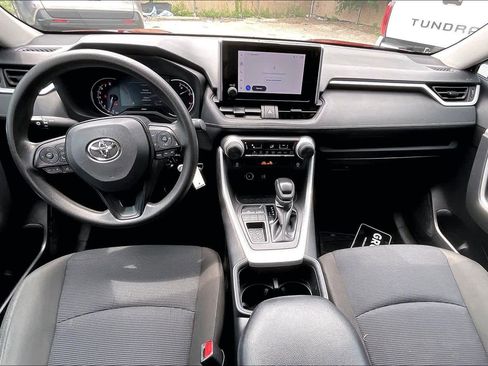 Used 2024 Toyota RAV4 LE FWD image 15