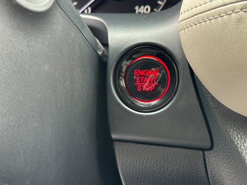 Used 2025 Honda HR-V LX image 16