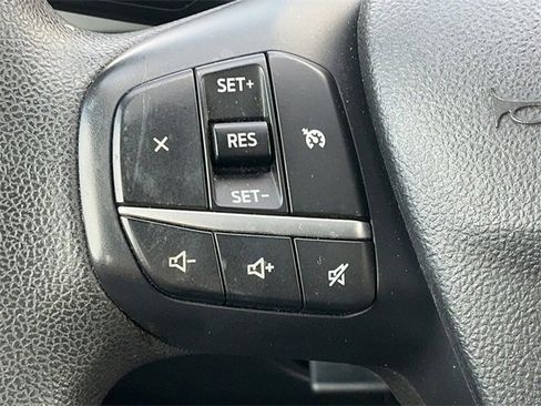 Used 2022 Ford Escape S image 18