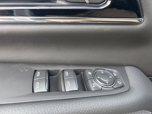 New 2026 GMC Yukon Denali w/ Denali Reserve Package AWD/4WD image 18