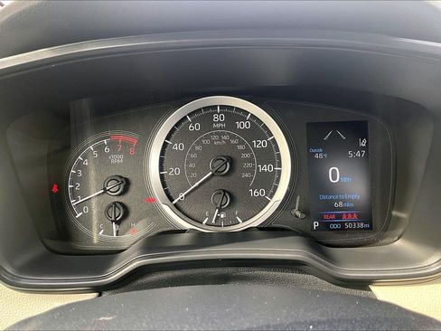 Used 2022 Toyota Corolla LE image 19