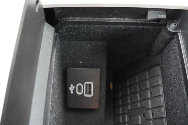 Used 2025 Lincoln Navigator L Reserve AWD/4WD image 37