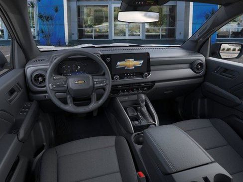 Used 2026 Chevrolet Colorado W/T RWD image 15