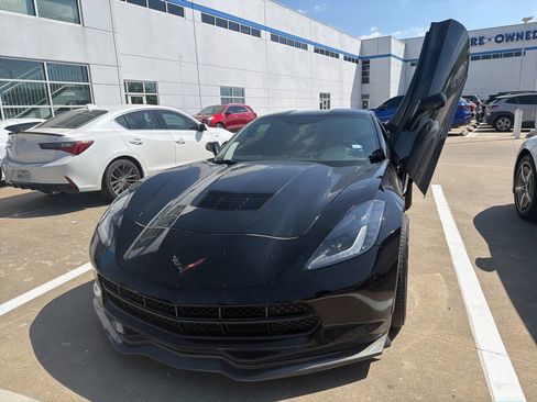 Used 2017 Chevrolet Corvette Stingray Coupe w/ Carbon Flash Badge Package image 2