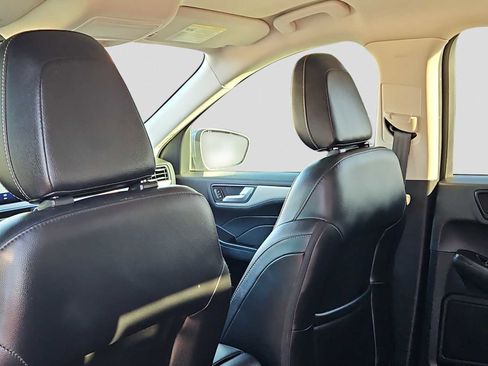 Used 2021 Ford Escape SEL image 14