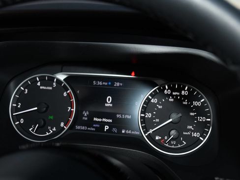 Used 2023 Nissan Rogue SL image 32