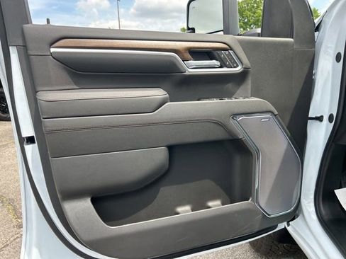 New 2026 Chevrolet Silverado 2500 High Country w/ Technology Package AWD/4WD image 11