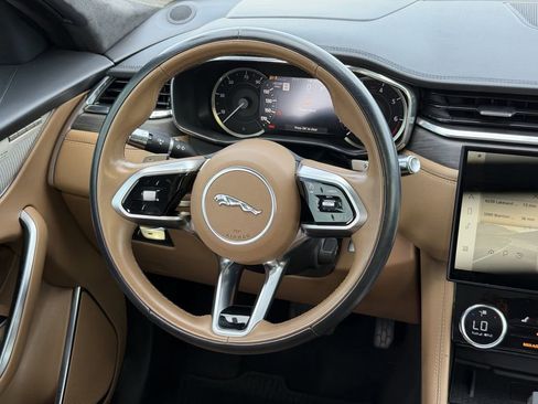 Used 2023 Jaguar F-PACE S AWD/4WD image 13