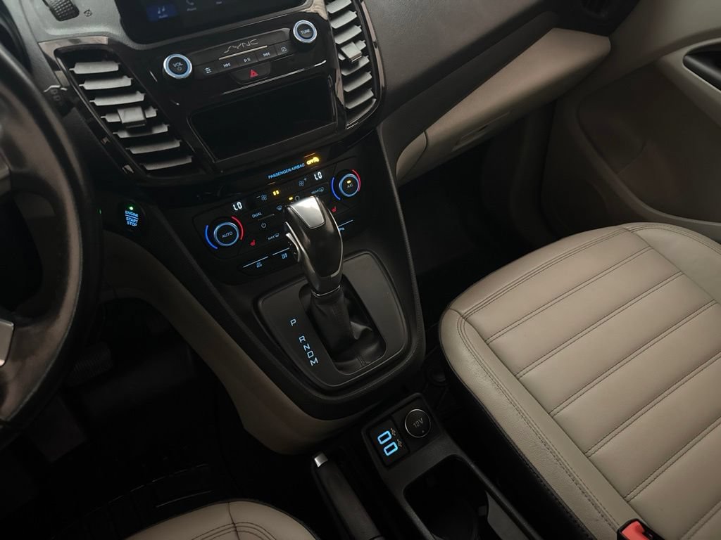 Used 2019 Ford Transit Connect Titanium FWD image 17