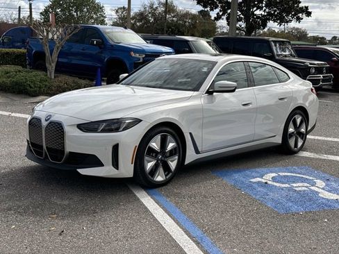 Used 2025 BMW i4 eDrive40 image 7