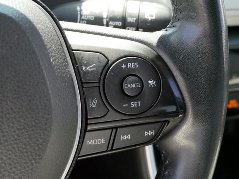 Certified 2023 Toyota RAV4 XLE Premium AWD/4WD image 25