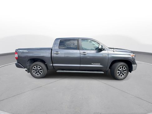 Used 2018 Toyota Tundra Limited w/ Limited Premium Package RWD image 5