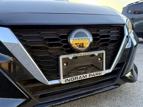 Used 2020 Nissan Sentra S image 3