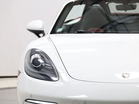 Used 2017 Porsche 718 Boxster S image 61