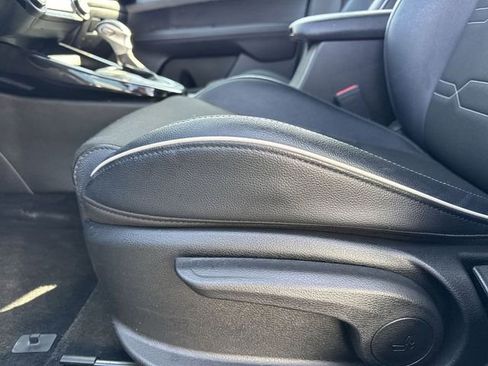 Used 2023 Kia Forte GT-Line w/ GT-Line Technology Package FWD image 12