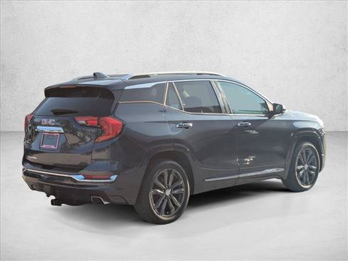 Used 2018 GMC Terrain Denali w/ Driver Alert Package II FWD image 5