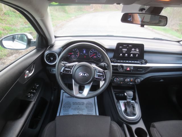 Used 2020 Kia Forte LXS FWD image 9
