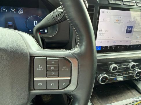 Used 2024 Ford F250 Lariat w/ Lariat Ultimate Package AWD/4WD image 6