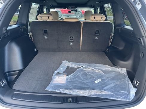 New 2025 Jeep Grand Cherokee Limited image 14