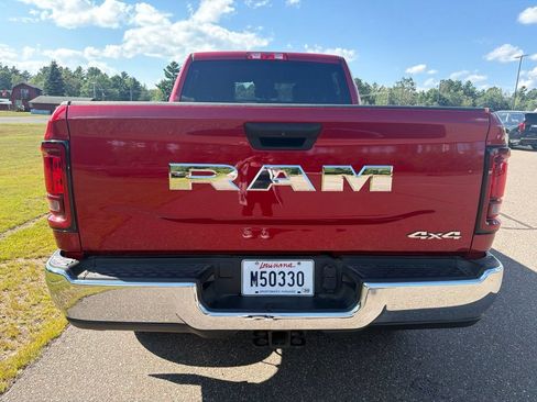 Used 2026 RAM 2500 Tradesman w/ Chrome Appearance Group AWD/4WD image 5