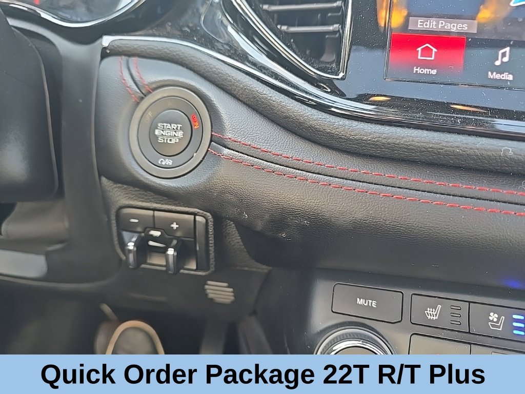 Used 2025 Dodge Durango R/T AWD/4WD image 29