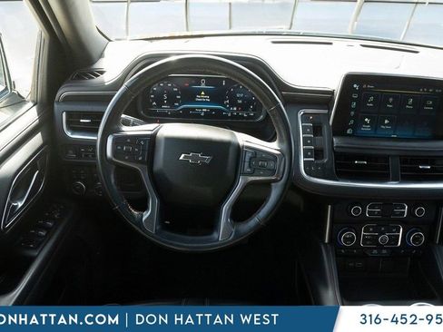Used 2023 Chevrolet Suburban RST w/ Luxury Package image 5