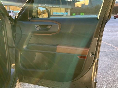 Used 2024 Ford Bronco Sport Outer Banks w/ Tech Package image 25