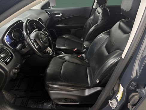 Used 2018 Jeep Compass Limited AWD/4WD image 11