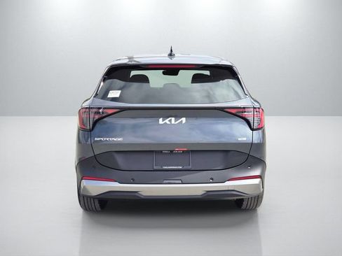 New 2026 Kia Sportage LX FWD image 5