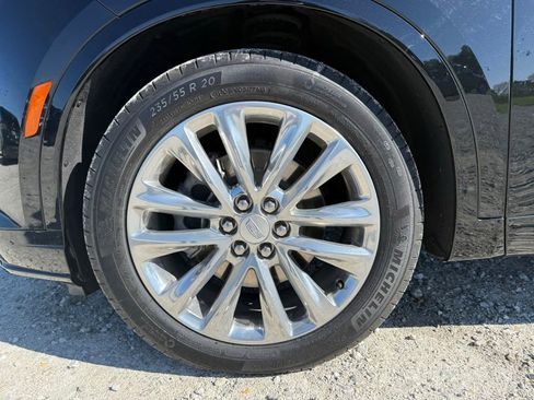 Certified 2023 Cadillac XT6 Premium Luxury FWD image 14