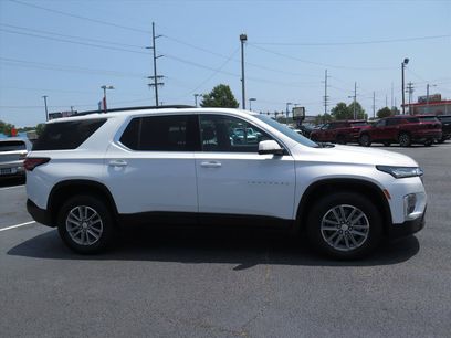 Used 2023 Chevrolet Traverse LT