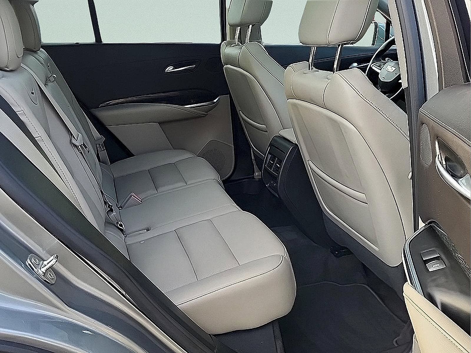 Used 2023 Cadillac XT4 Premium Luxury w/ Sun And Sound Package AWD/4WD image 11