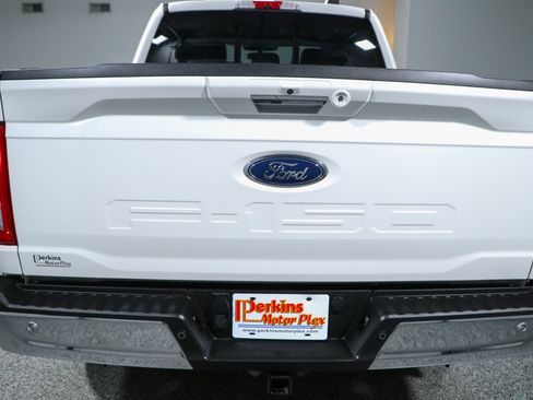 Used 2021 Ford F150 Lariat w/ Max Trailer Tow Package AWD/4WD image 8