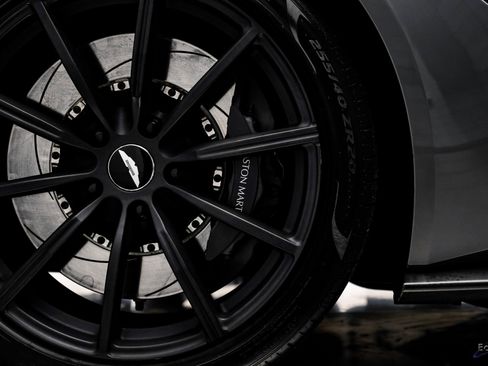 Used 2020 Aston Martin V8 Vantage Coupe image 73