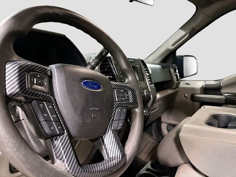 Used 2018 Ford F150 XLT AWD/4WD image 11
