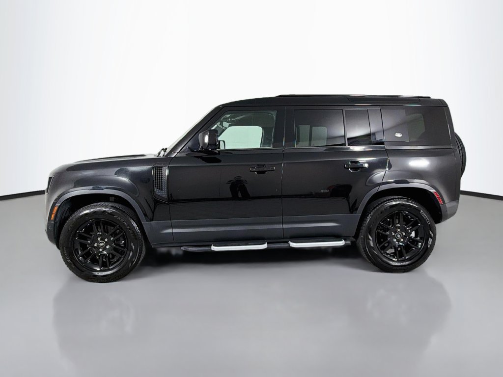 Used 2022 Land Rover Defender 110 S AWD/4WD image 8