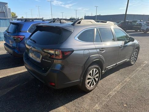 Certified 2025 Subaru Outback Premium w/ Popular Package #1A AWD/4WD image 5