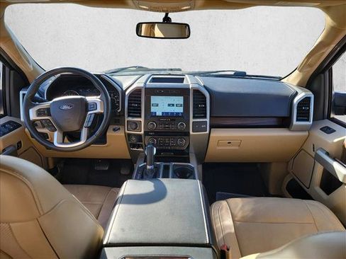 Used 2017 Ford F150 Lariat image 19