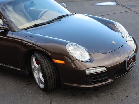 Used 2011 Porsche 911 Carrera 4S image 11