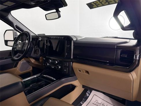 Used 2024 Ford F450 Lariat w/ Camper Package image 27